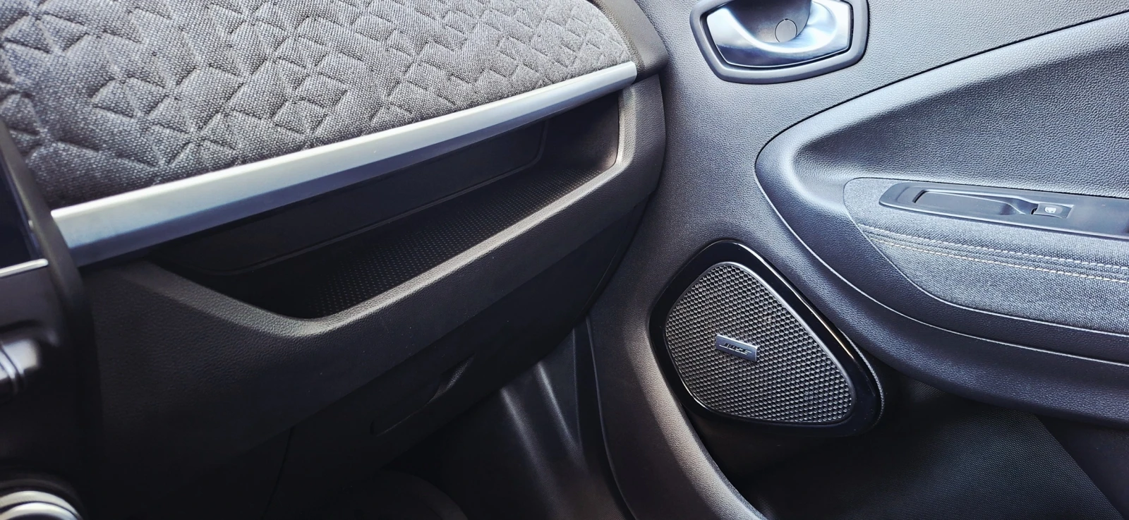 Renault Zoe E-Tech Iconic 52kWh CCS | Mobile.bg � ����������� 11