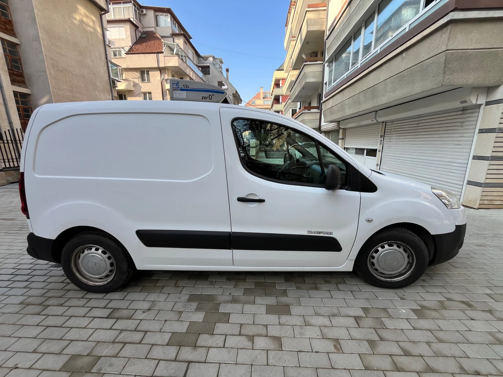 Peugeot Partner 1.6HDI Хладилен, снимка 4 - Автомобили и джипове - 54410747