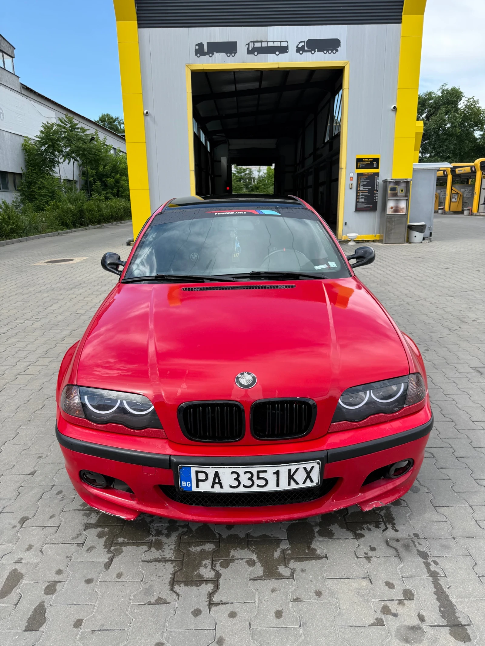 BMW 330 3000