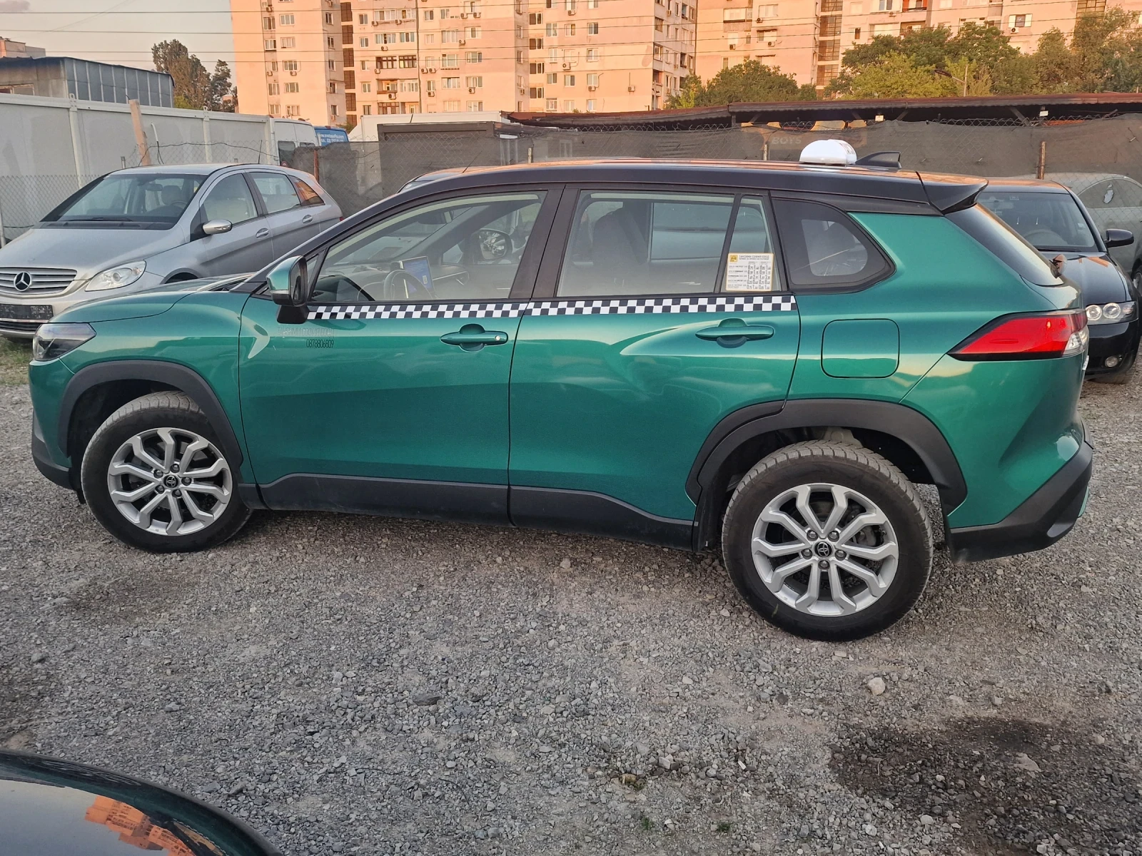 Toyota Corolla Cross 1.8, снимка 6 - Автомобили и джипове - 54794459