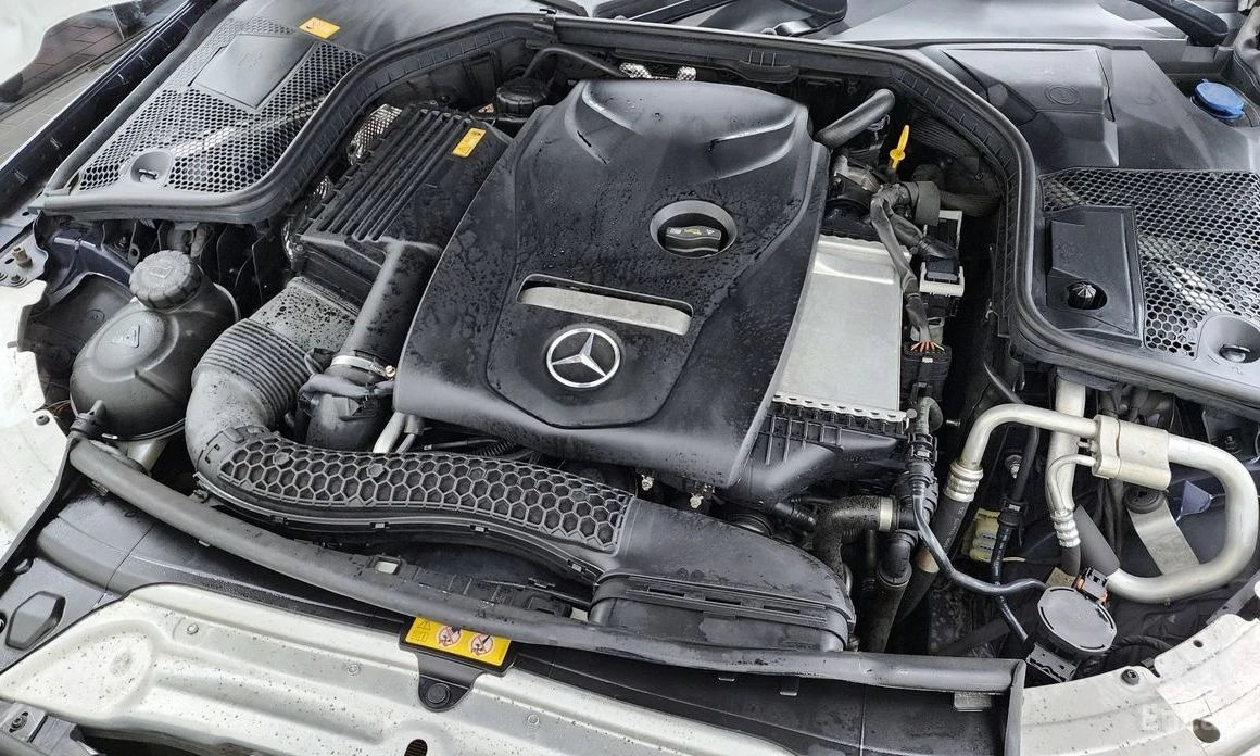 Mercedes-Benz C 200, снимка 6 - Автомобили и джипове - 54971184