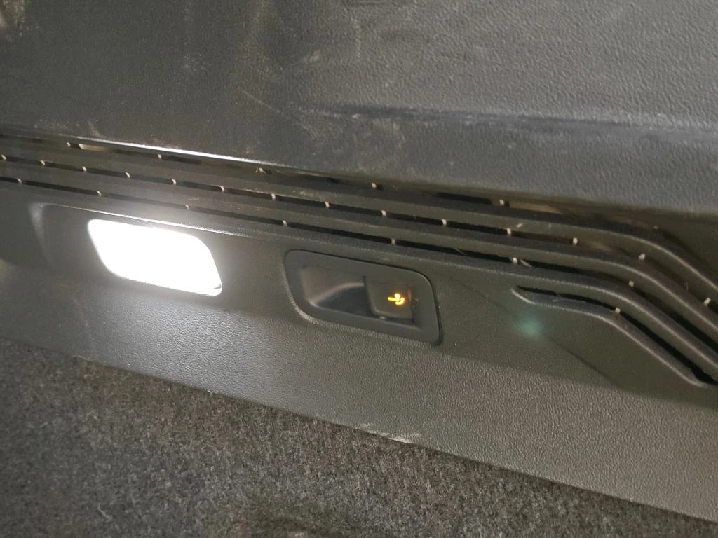 VW ID.4 204к.с.82KW, снимка 16 - Автомобили и джипове - 55701821
