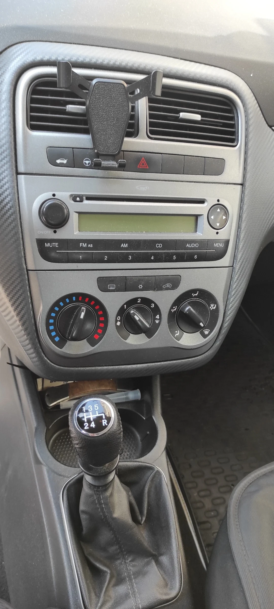 Fiat Punto 1.4, снимка 3 - Автомобили и джипове - 55772446