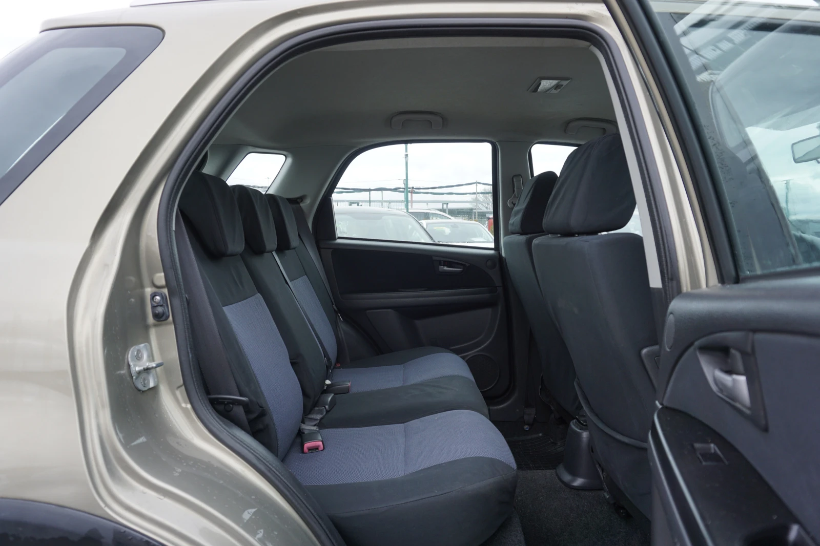 Fiat Sedici 1.6/4x4/АГУ, снимка 12 - Автомобили и джипове - 56160957