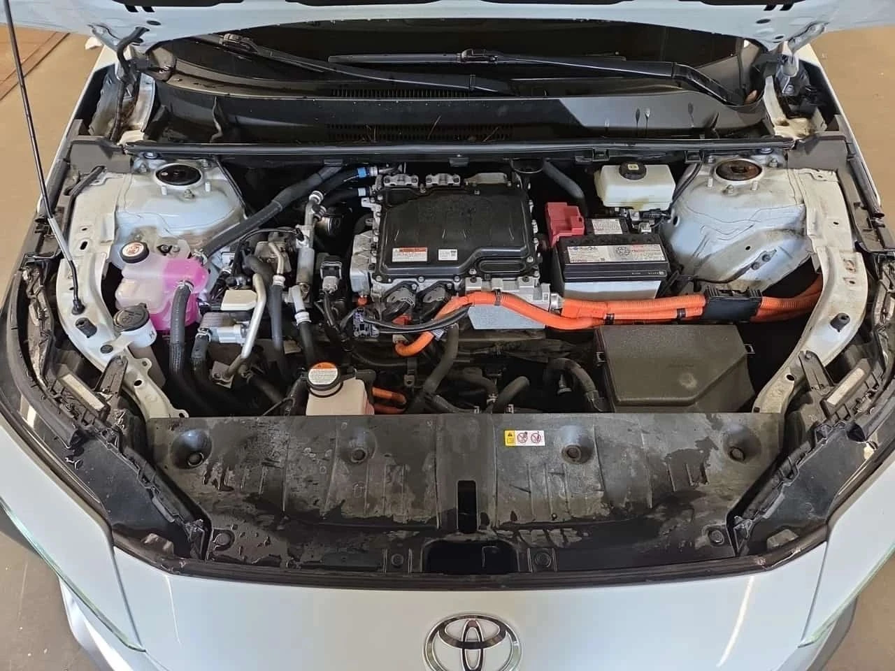 Toyota bZ4X, снимка 15 - Автомобили и джипове - 56697164