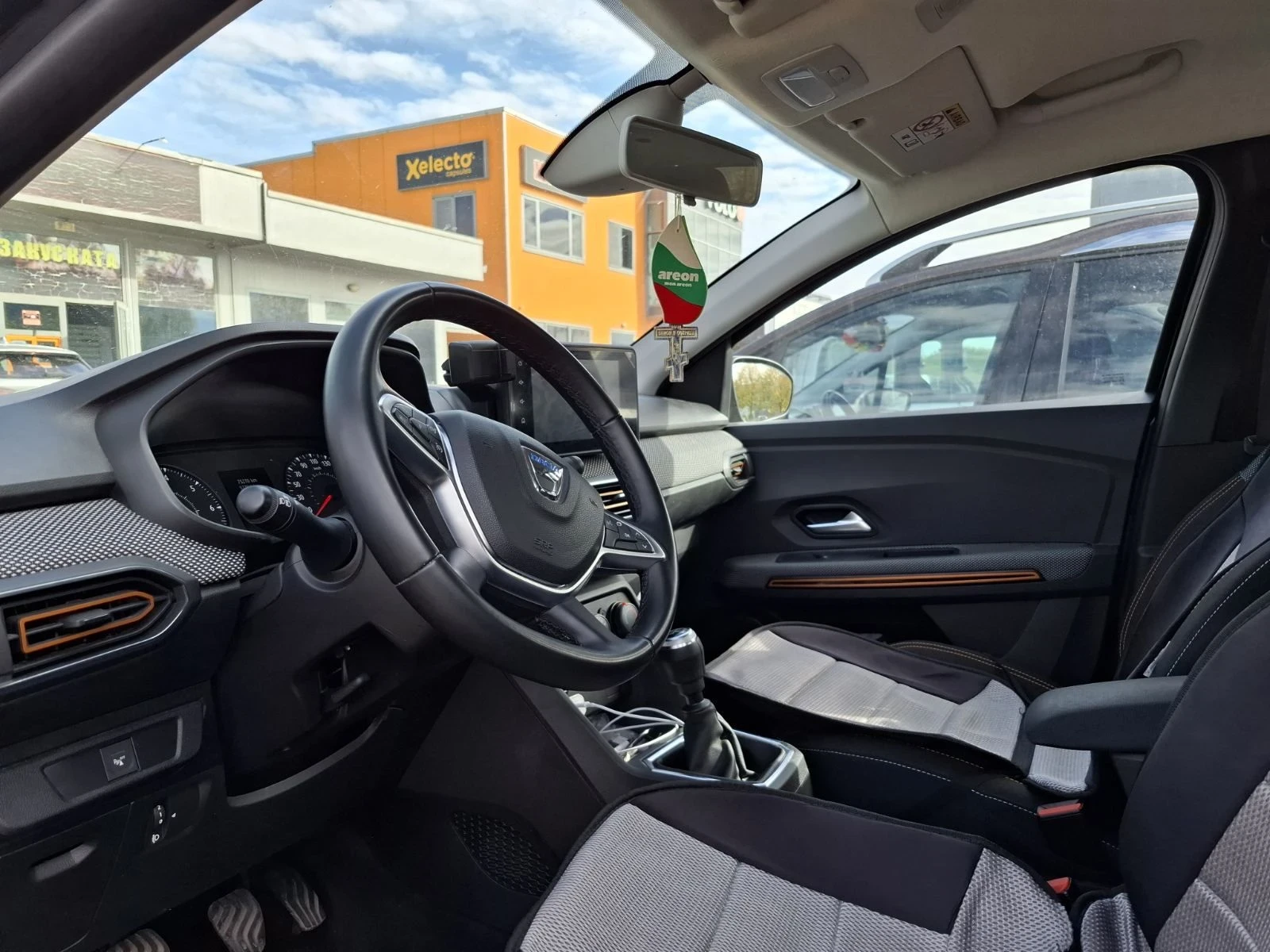Dacia Sandero STEPWAY / LPG, снимка 9 - Автомобили и джипове - 56731386