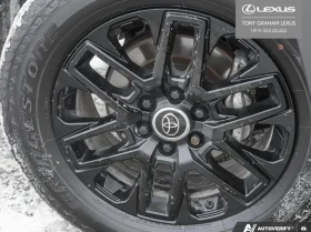 Toyota Sequoia RUNNING BOARDS* COOLED&HEATED SEATS* PANO - 67300 € / 131627.36 лв. - 74790217 7