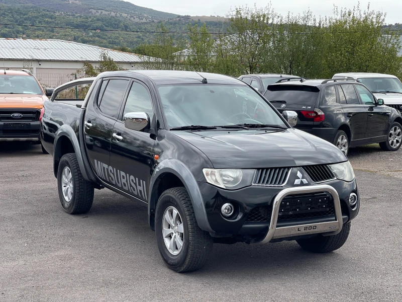 Mitsubishi L200 2.5TDi 4x4, снимка 7 - Автомобили и джипове - 47530261