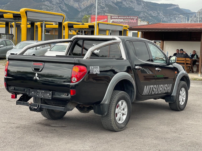 Mitsubishi L200 2.5TDi 4x4, снимка 5 - Автомобили и джипове - 47530261