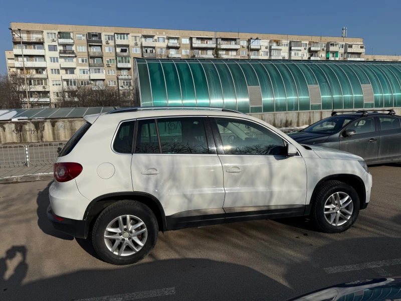 VW Tiguan 2.0 TDI, снимка 6 - Автомобили и джипове - 48744549