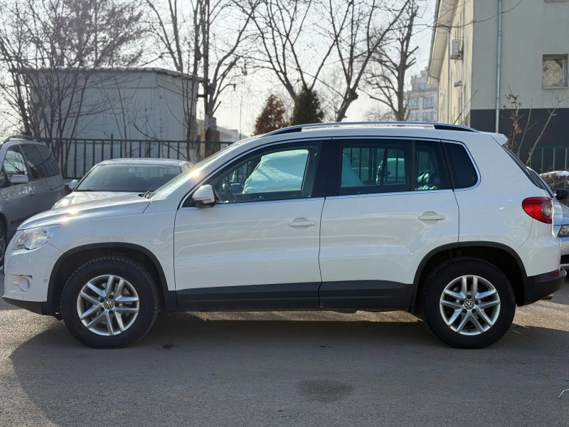 VW Tiguan 2.0 TDI, снимка 3 - Автомобили и джипове - 48744549