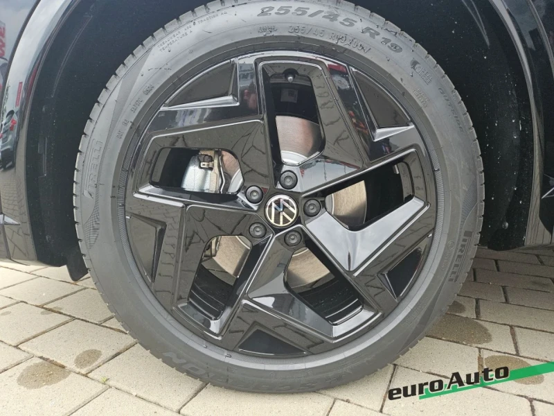 VW Tiguan R-Line 2.0 TDi DSG 4Motion Black ОЧАКВАН ВНОС , снимка 13 - Автомобили и джипове - 49484335