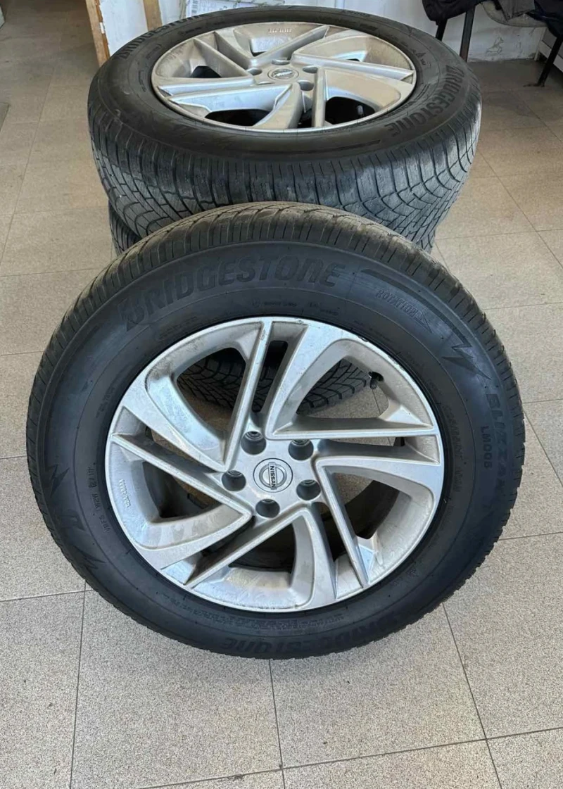 Nissan X-trail 2.4, 177hp, 7места, снимка 14 - Автомобили и джипове - 51852280