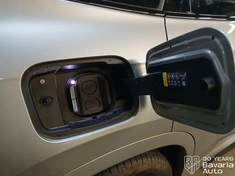 BMW iX1 20 eDrive M Sport Paket, снимка 14 - Автомобили и джипове - 52748906