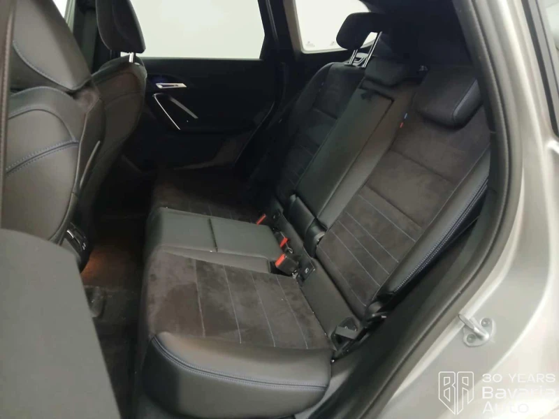 BMW iX1 20 eDrive M Sport Paket, снимка 8 - Автомобили и джипове - 52748906