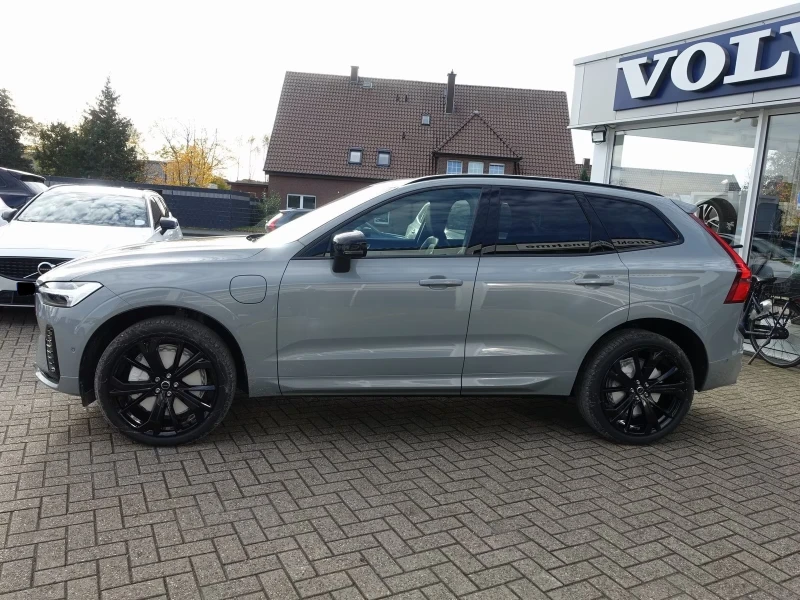 Volvo XC60 NEW 2026MY Black Edition T6 AWD, снимка 4 - Автомобили и джипове - 53560981