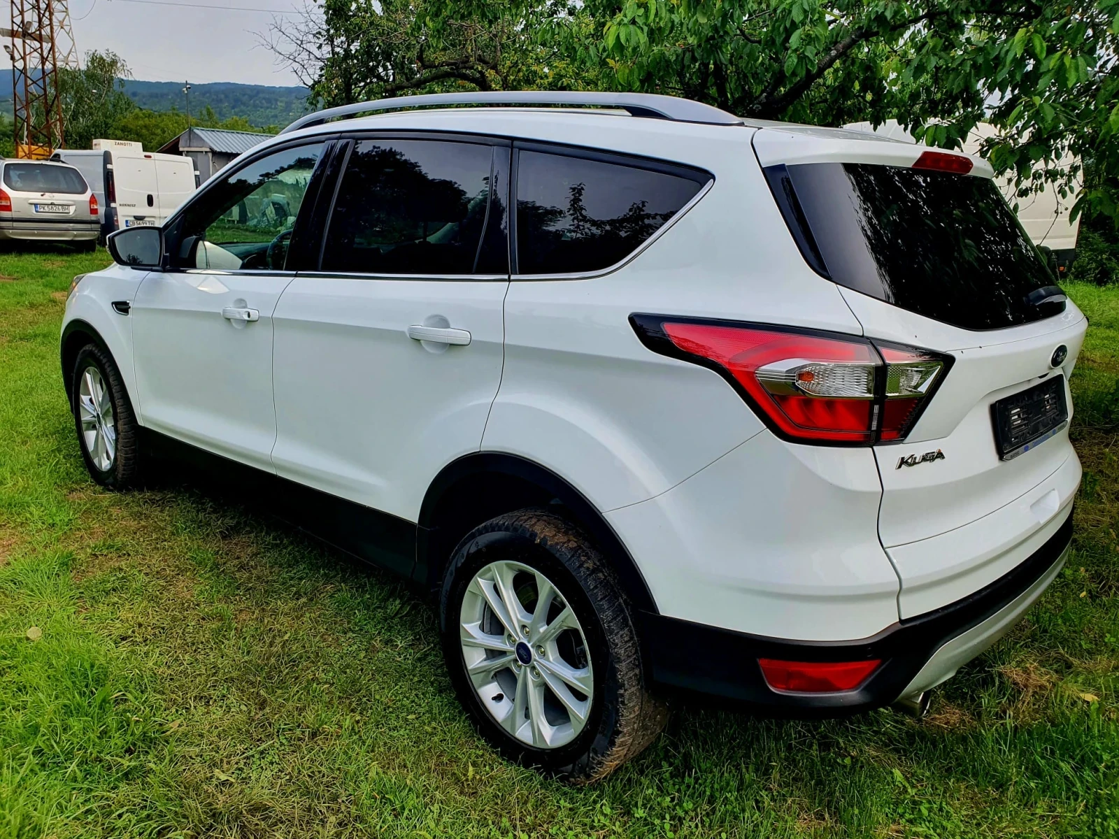 Ford Kuga 2.0D Avtomat 2018g - изображение 9