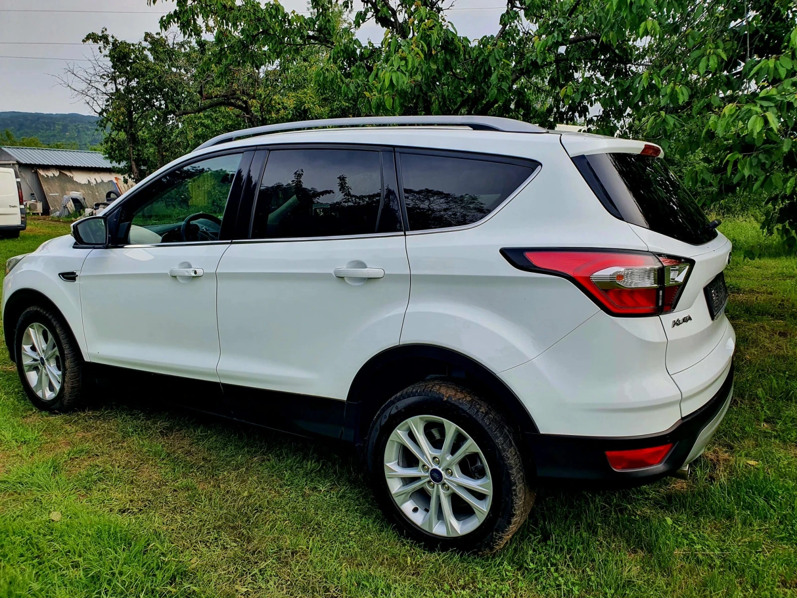 Ford Kuga 2.0D Avtomat 2018g - изображение 7