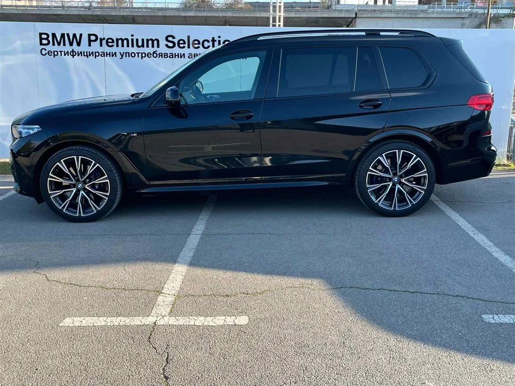 BMW X7 M50i - изображение 2