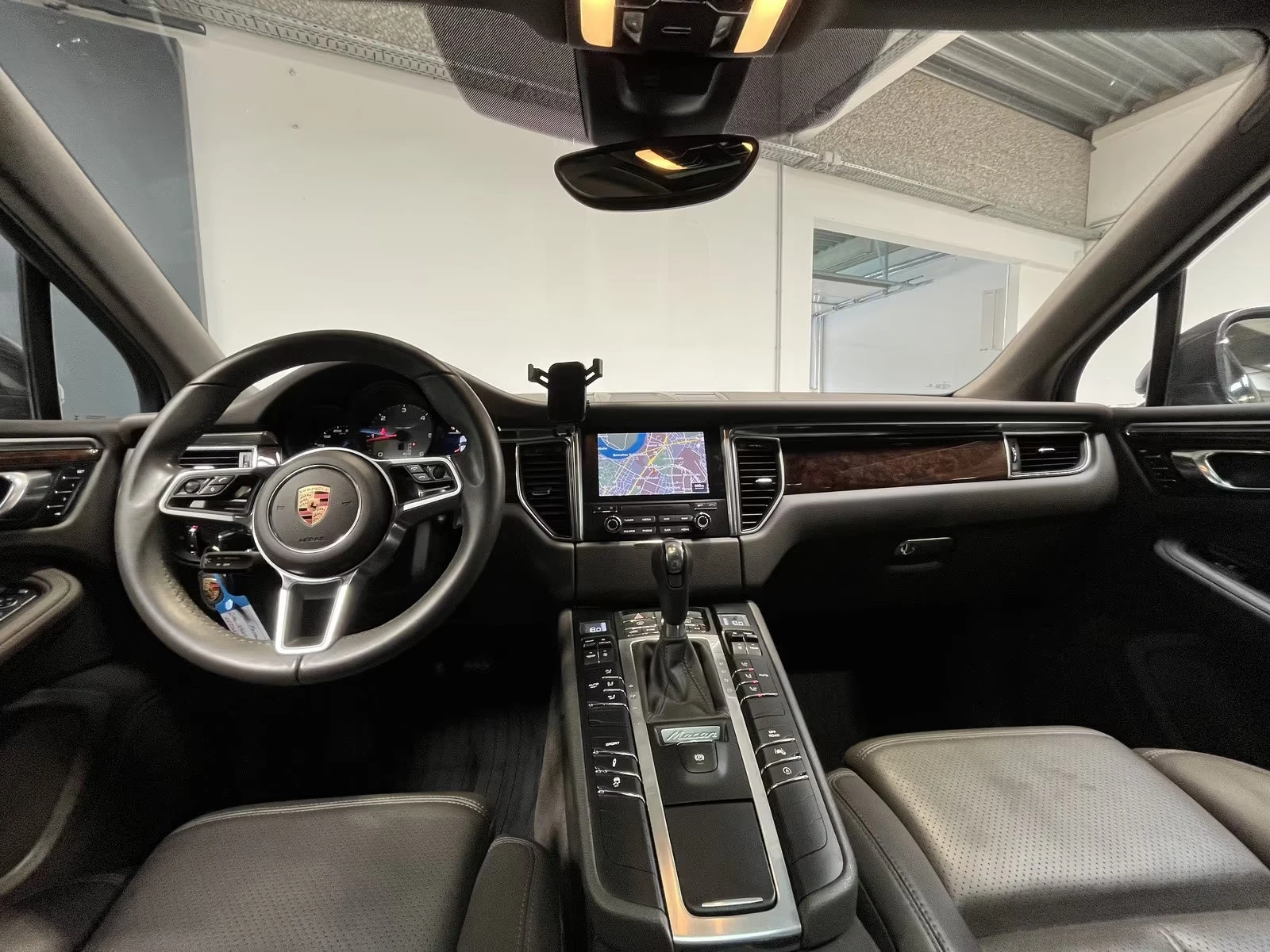 Porsche Macan 3.0TDI/265HP/PANORAMA/MEMORY/CAM/NAVI/114D - изображение 8