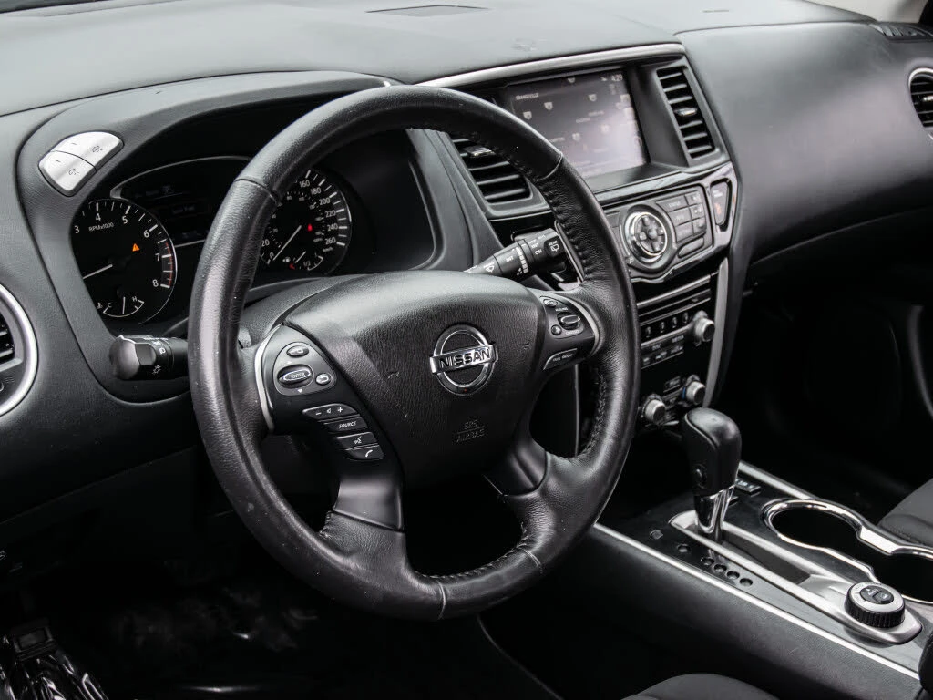 Nissan Pathfinder SV Tech* 4WD* AвтоКредит* (ЦЕНА ДО БГ) - изображение 8