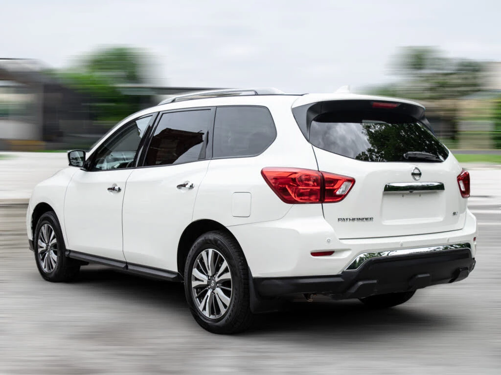 Nissan Pathfinder SV Tech* 4WD* AвтоКредит* (ЦЕНА ДО БГ) - изображение 4