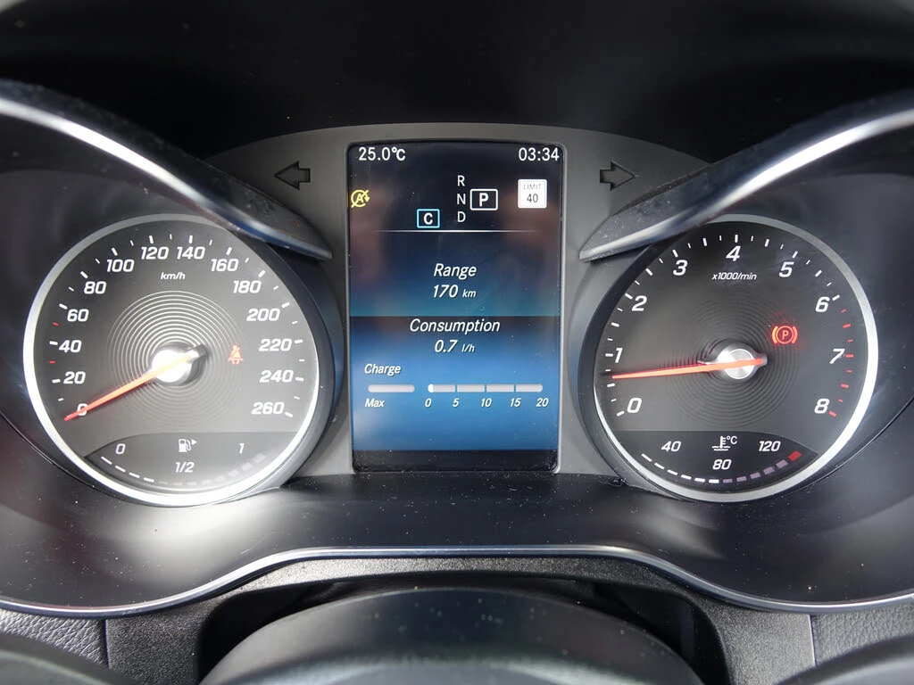 Mercedes-Benz GLC 300 4MATIC * AвтоКредит* (ЦЕНА ДО БГ) - изображение 8