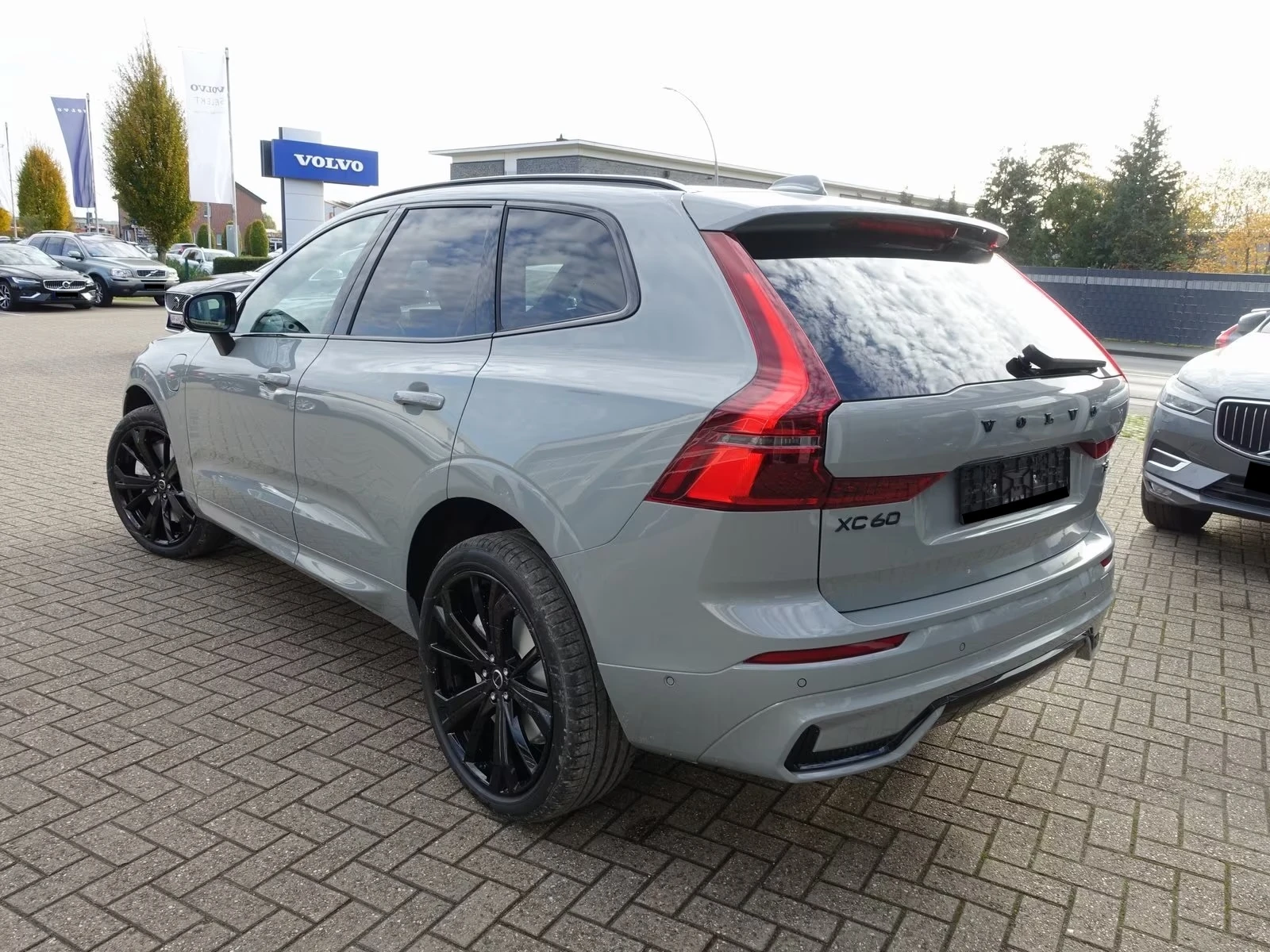 Volvo XC60 NEW 2026MY Black Edition T6 AWD - изображение 7