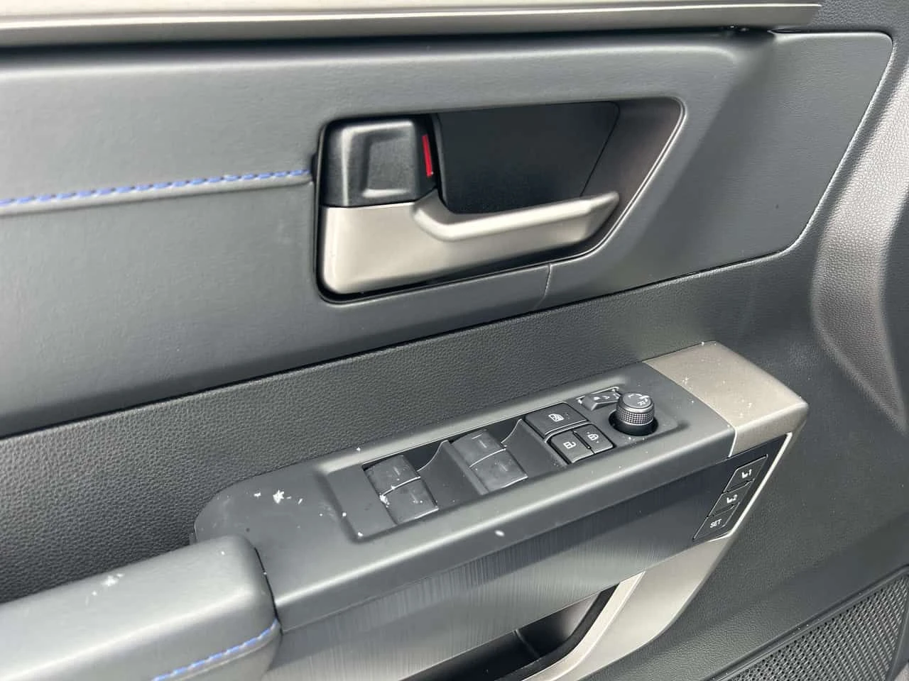 Toyota Sequoia * Platinum * Фиксирана цена до БГ * , снимка 10 - Автомобили и джипове - 53837366