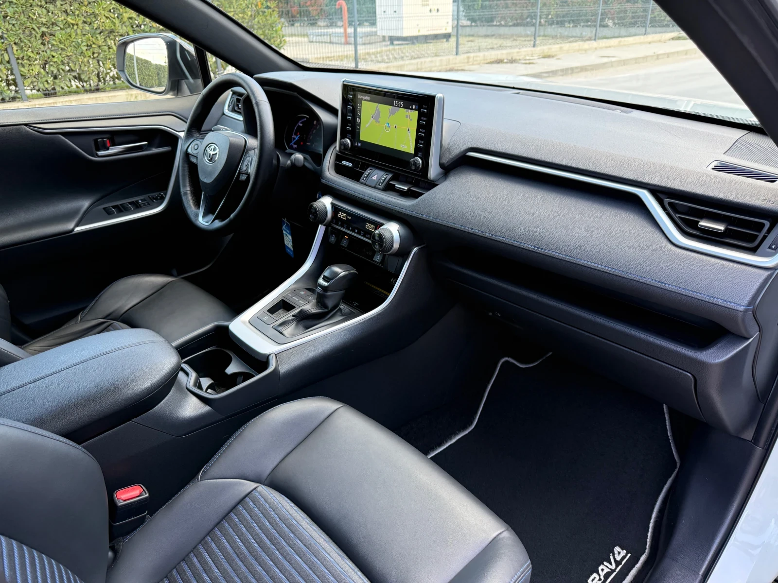Toyota Rav4 2.5 218�.�. HYBRID* LED* STYLE* ��������* ������� | Mobile.bg � ����������� 9