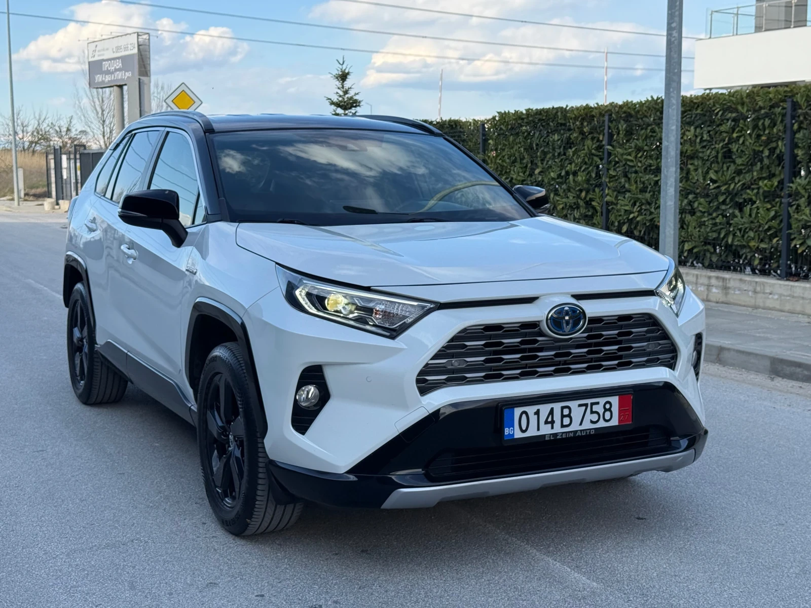 Toyota Rav4 2.5 218�.�. HYBRID* LED* STYLE* ��������* ������� | Mobile.bg � ����������� 2