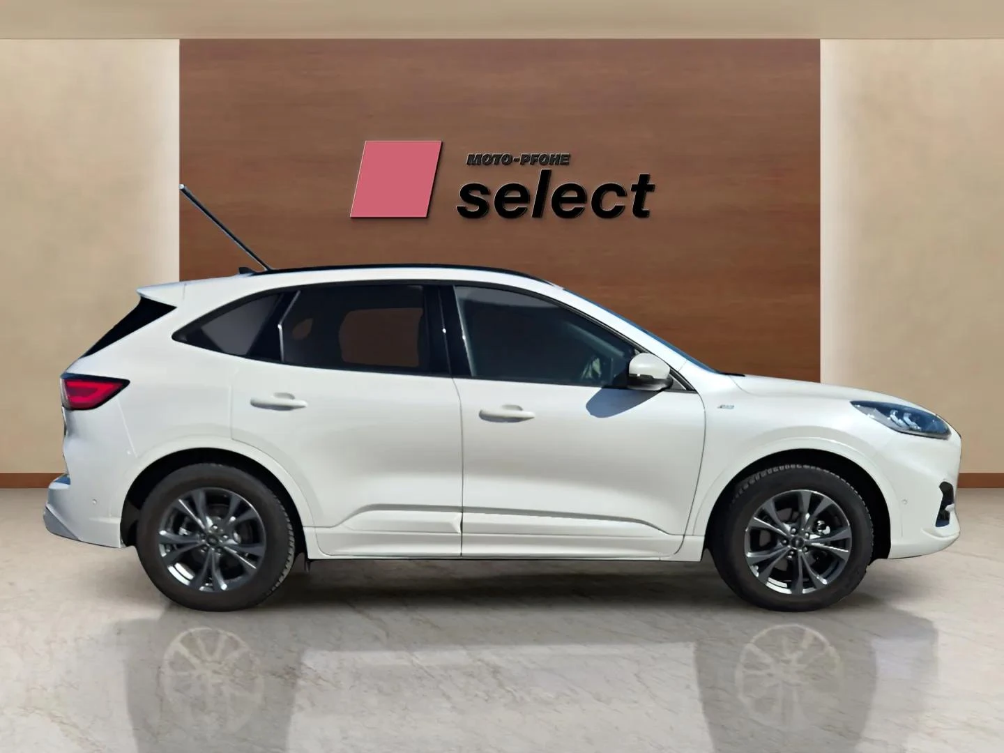 Ford Kuga 2.5 FHEV, снимка 4 - Автомобили и джипове - 54537797