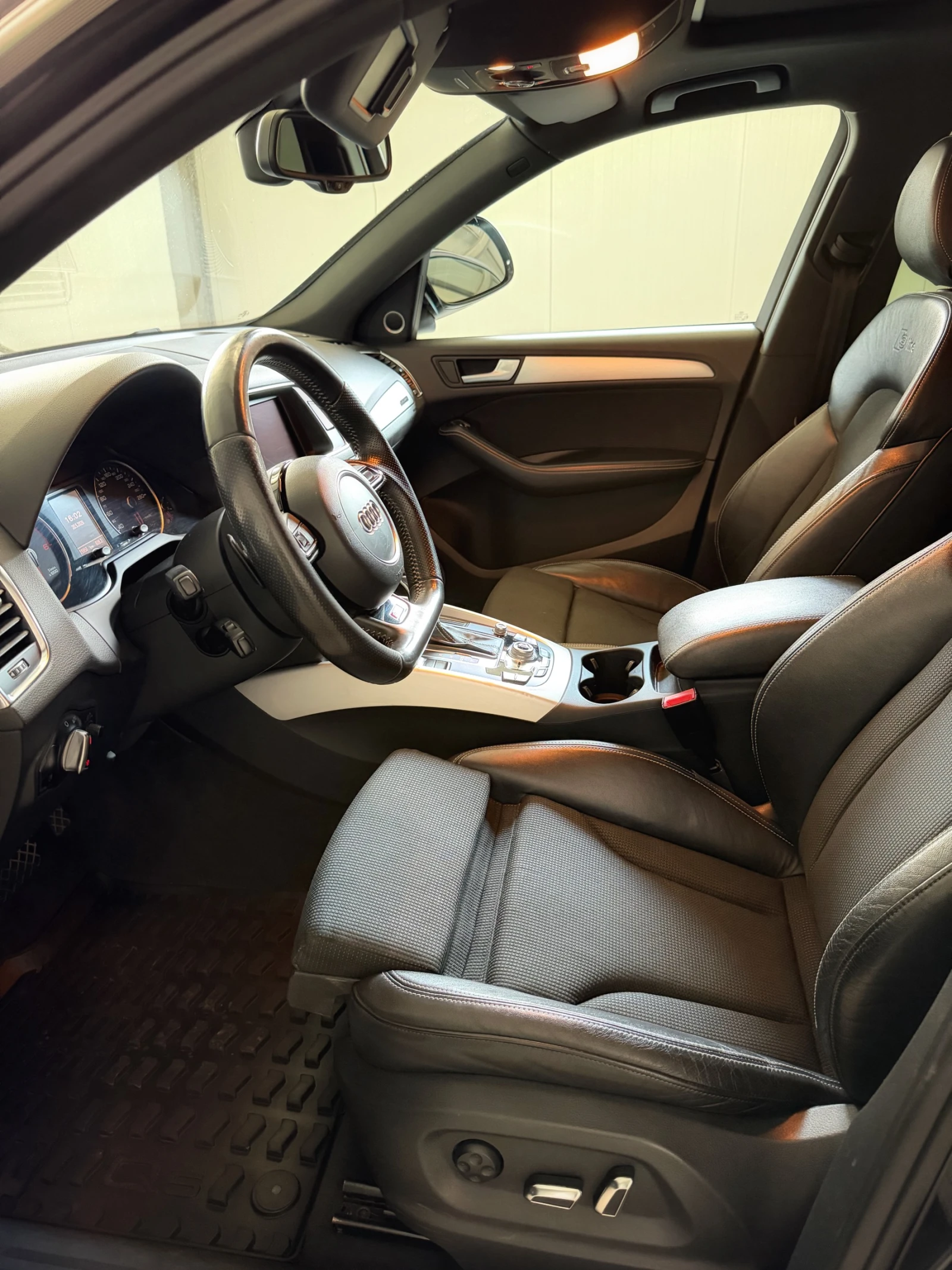 Audi Q5 S line, снимка 5 - Автомобили и джипове - 54825279