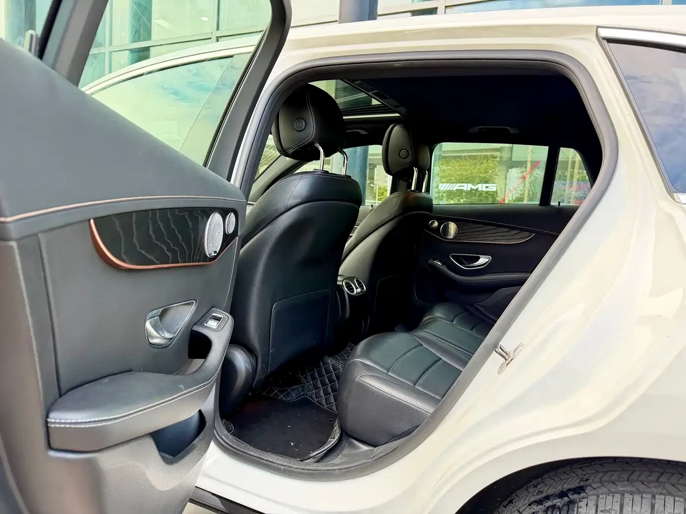 Mercedes-Benz EQC 400* 4 MATIC* 79.2KWH* AMG PK* �����* 360* ACC | Mobile.bg � ����������� 9