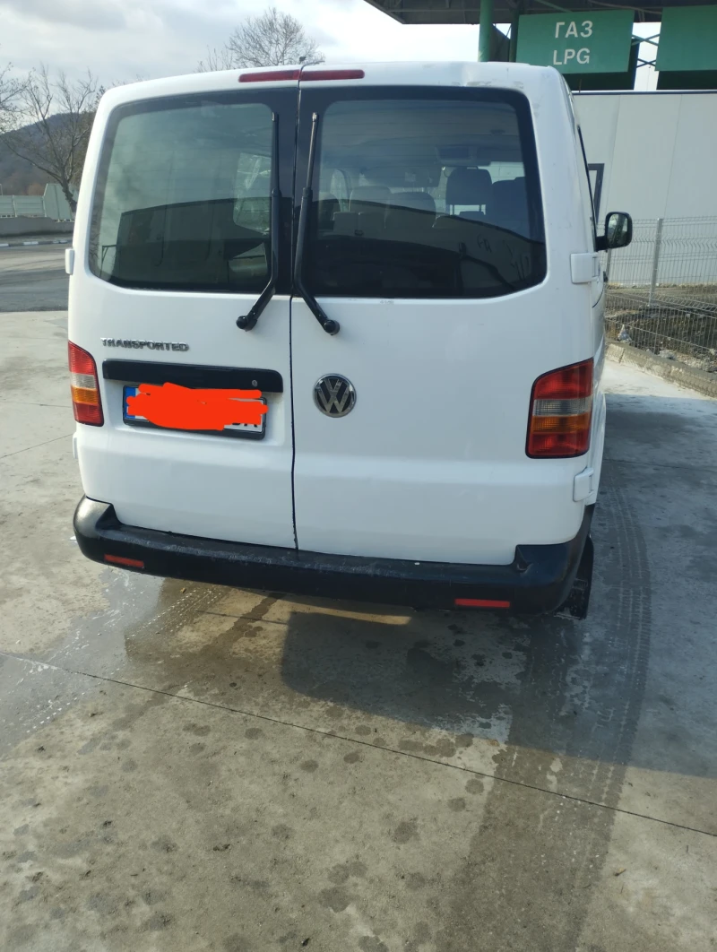 VW T5, снимка 2 - Бусове и автобуси - 48488453