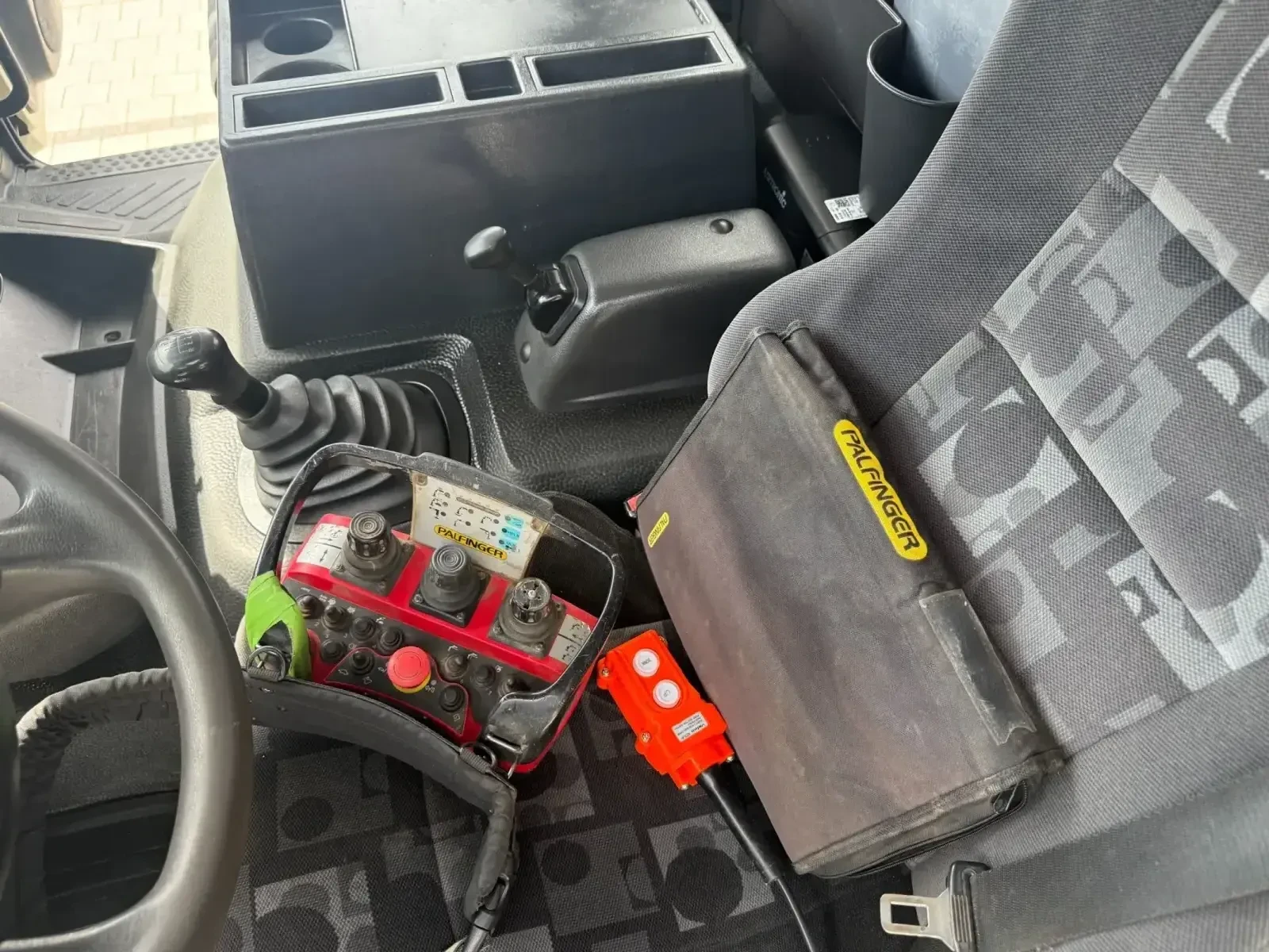 Mercedes-Benz Atego 1324 4�4 �������� � ���� + ������������ �����  | Mobile.bg � ����������� 15