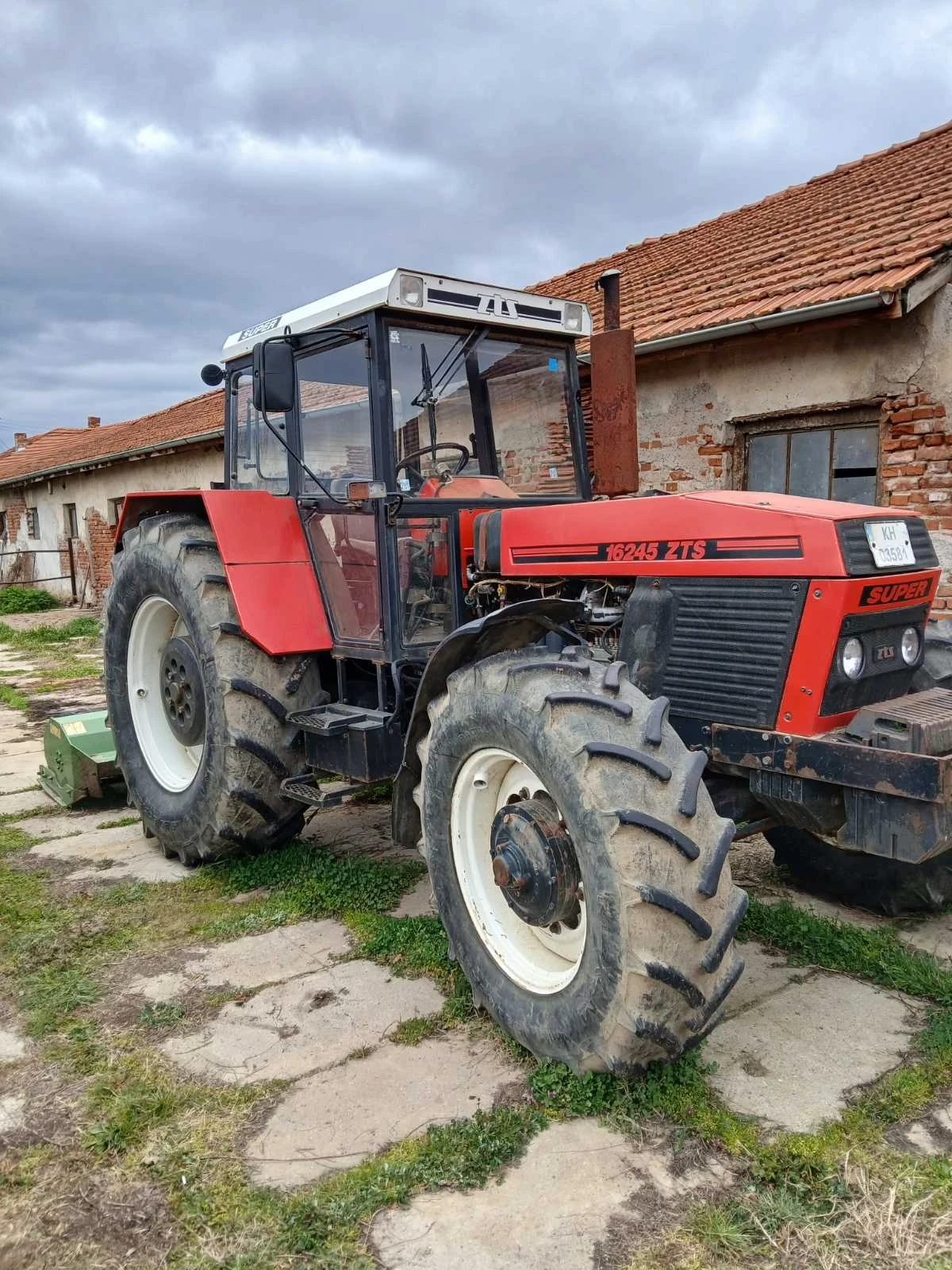 Трактор Zetor