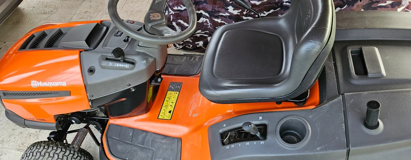Сенокосачка Друга марка Husqvarna TC138L, снимка 4 - Селскостопанска техника - 54585418