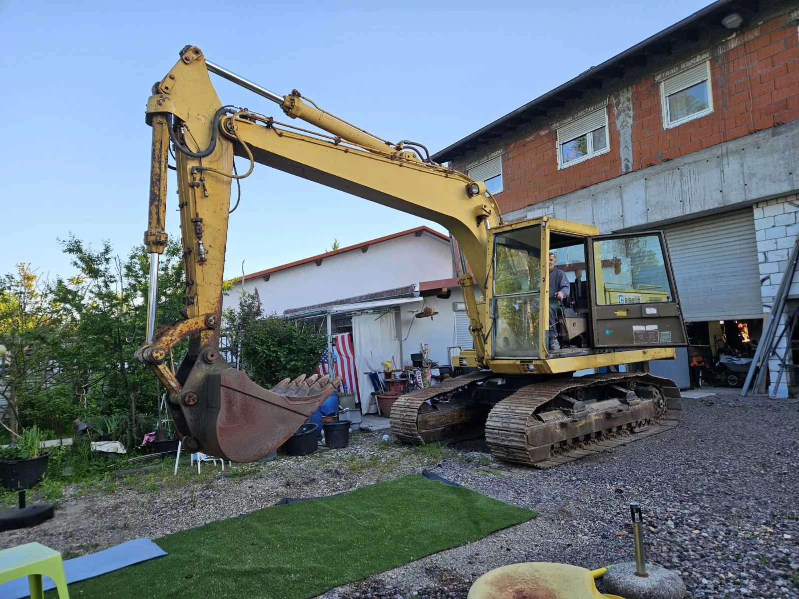 ����� Cat 215BLC | Mobile.bg � ����������� 5