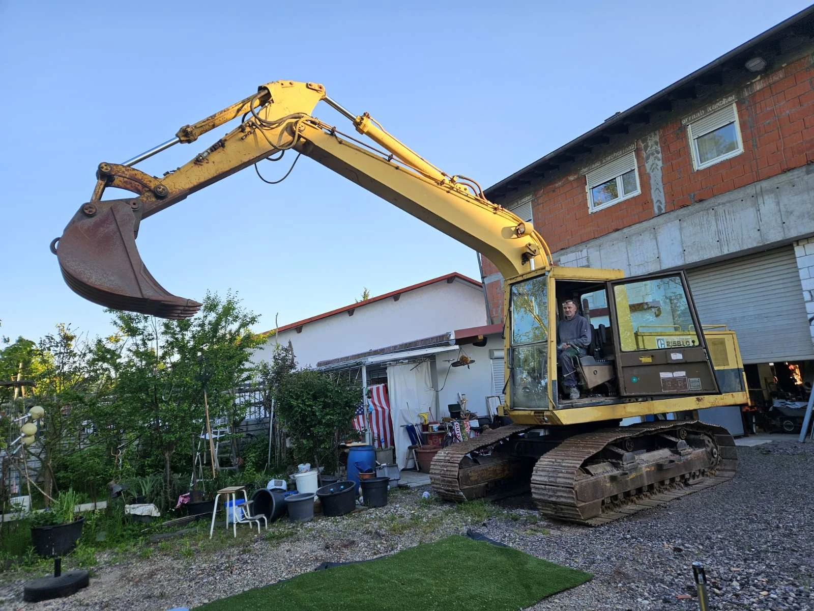 ����� Cat 215BLC | Mobile.bg � ����������� 2