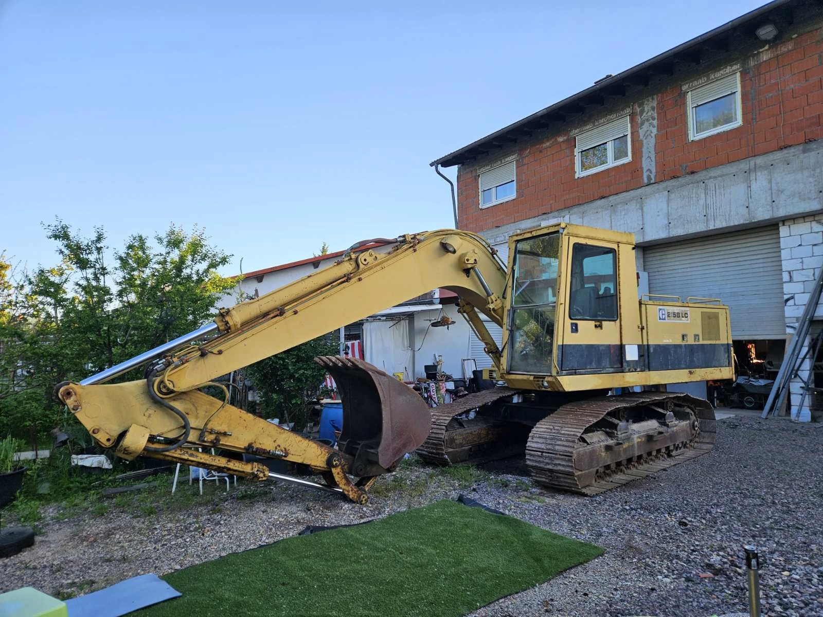����� Cat 215BLC | Mobile.bg � ����������� 6