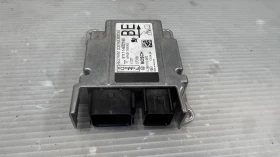     Airbag  /  /  a Ford Transit / Connect - 9T1T14B321 / 0285010892