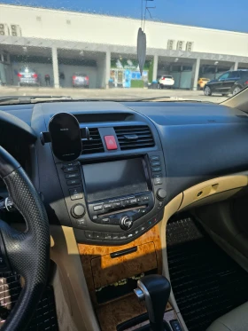 Honda Accord 2.4 I-VTEC, снимка 14