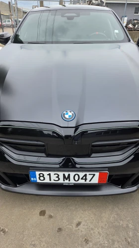 BMW i5 M60 601к.с XDrive Pano B&W, снимка 5