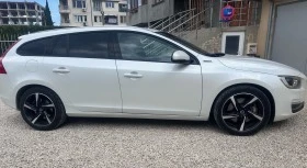 Обява за продажба на Volvo V60 D5 Plug-in hybrid Twin engine ~26 900 лв. - изображение 1