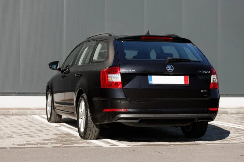 Skoda Octavia 1.5 G-TEC РЕГИСТРИРАНА ПРОМОЦИЯ, снимка 5 - Автомобили и джипове - 48177681