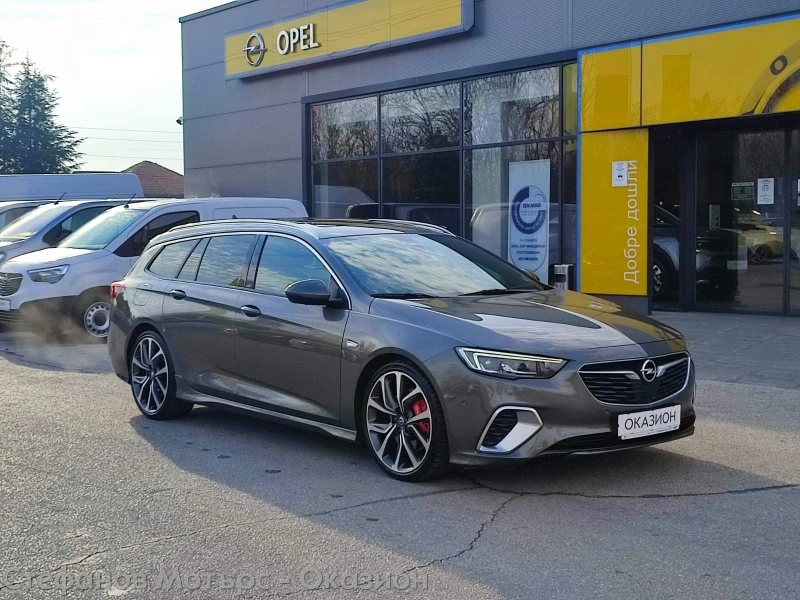 Opel Insignia B Sp. Tourer 4x4 GSI 2.0 Diesel BiTurbo (210HP) AT, снимка 3 - Автомобили и джипове - 48197399