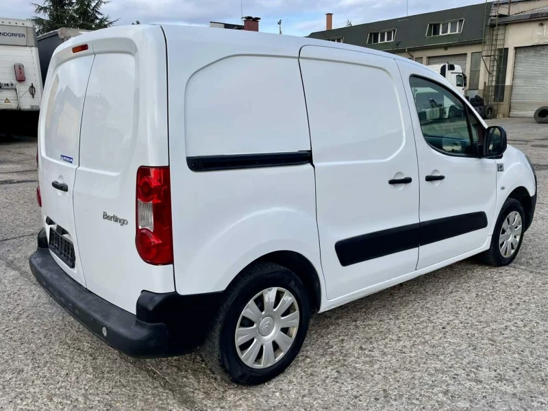 Citroen Berlingo 1.6 HDi ПЕРФЕКТЕН, снимка 4 - Автомобили и джипове - 48998275