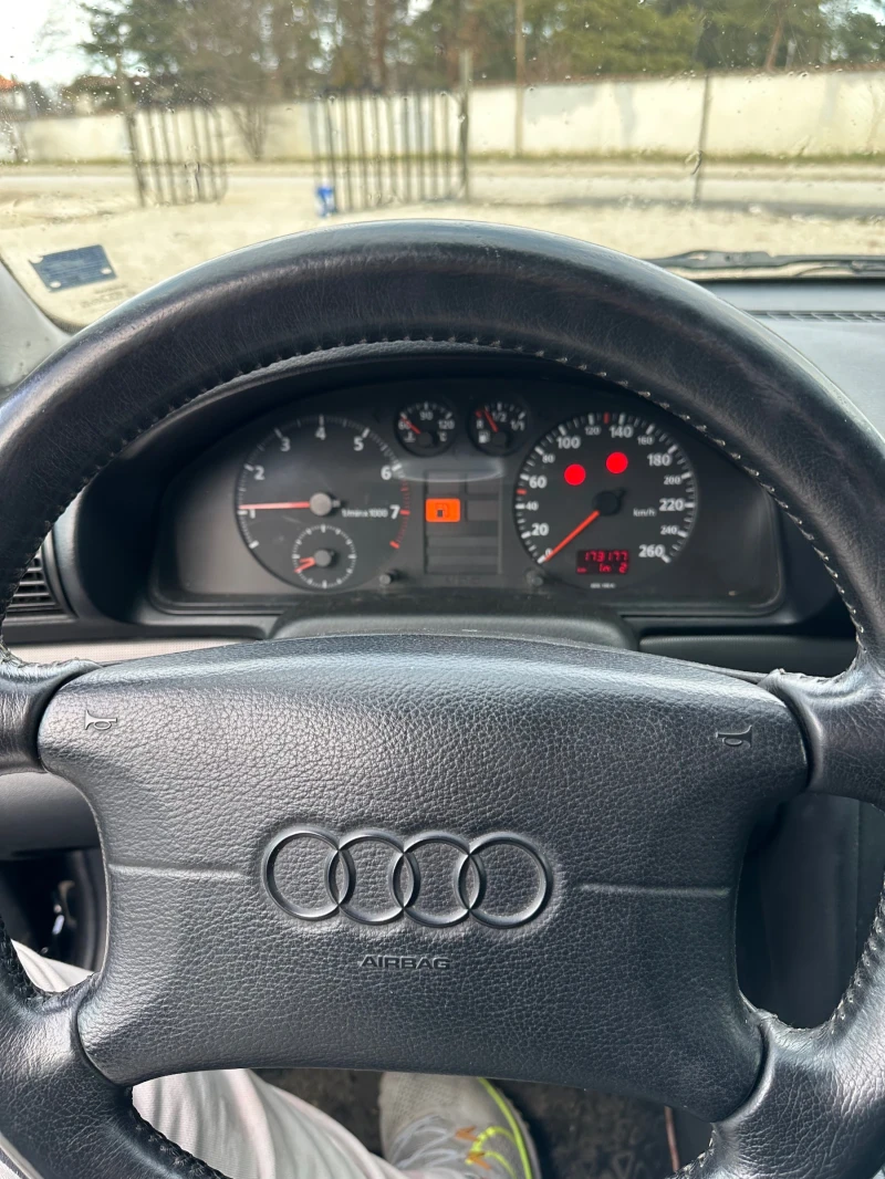 Audi A4 1.6i, снимка 9 - Автомобили и джипове - 49164166