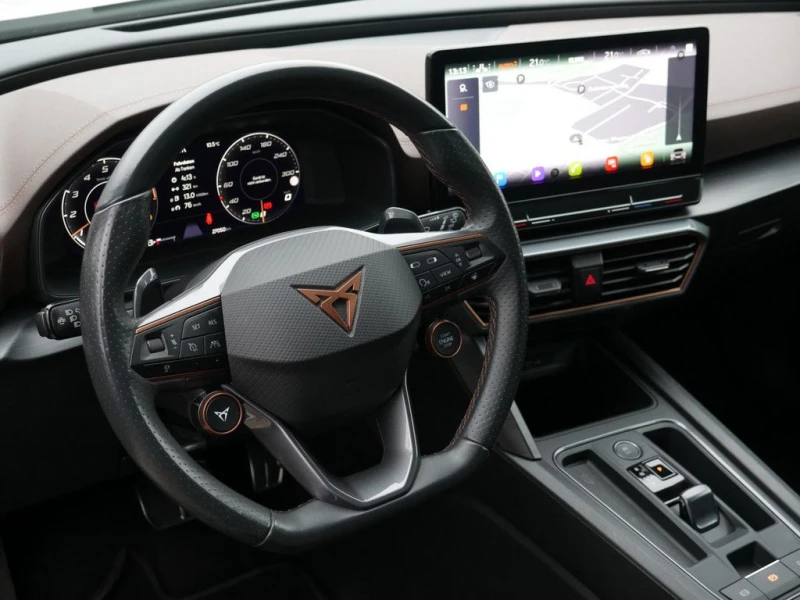 Cupra Formentor VZ5* TAIGA* BREMBO* DISTR* CARBON* MEMORY* , снимка 5 - Автомобили и джипове - 50402817